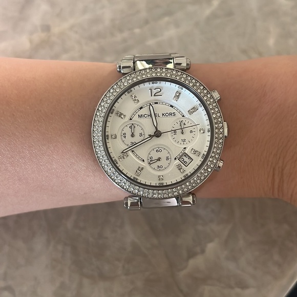 Michael Kors Watch - Picture 2 of 3